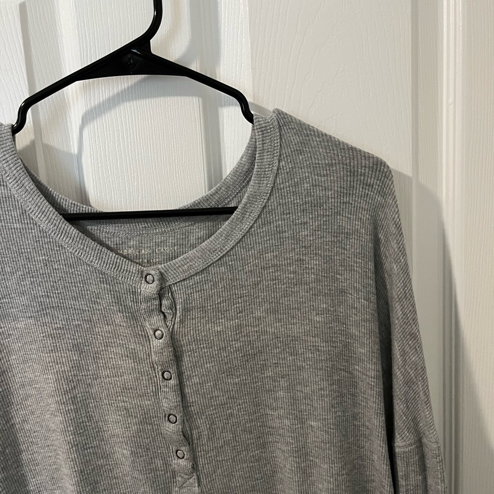 Aerie Henley